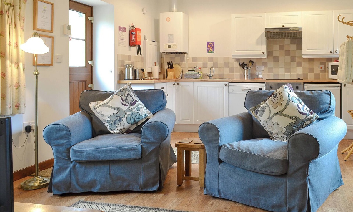 Aldborough Cottage | 1 bedroom accommodation in Lower Gresham