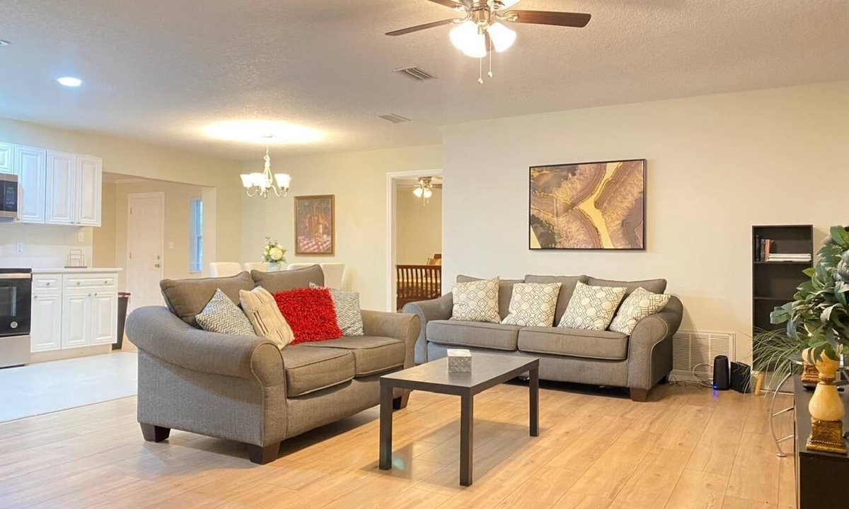 Oviedo House | 3-bedroom house with AC in charming Oviedo close to the University