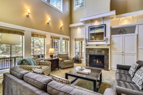 RiverWild House | Big Canyon