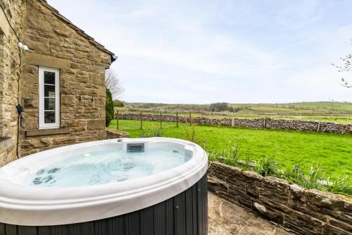 Malham House | Central Malham Wellbeing Escape, 5-bed house with yoga studio