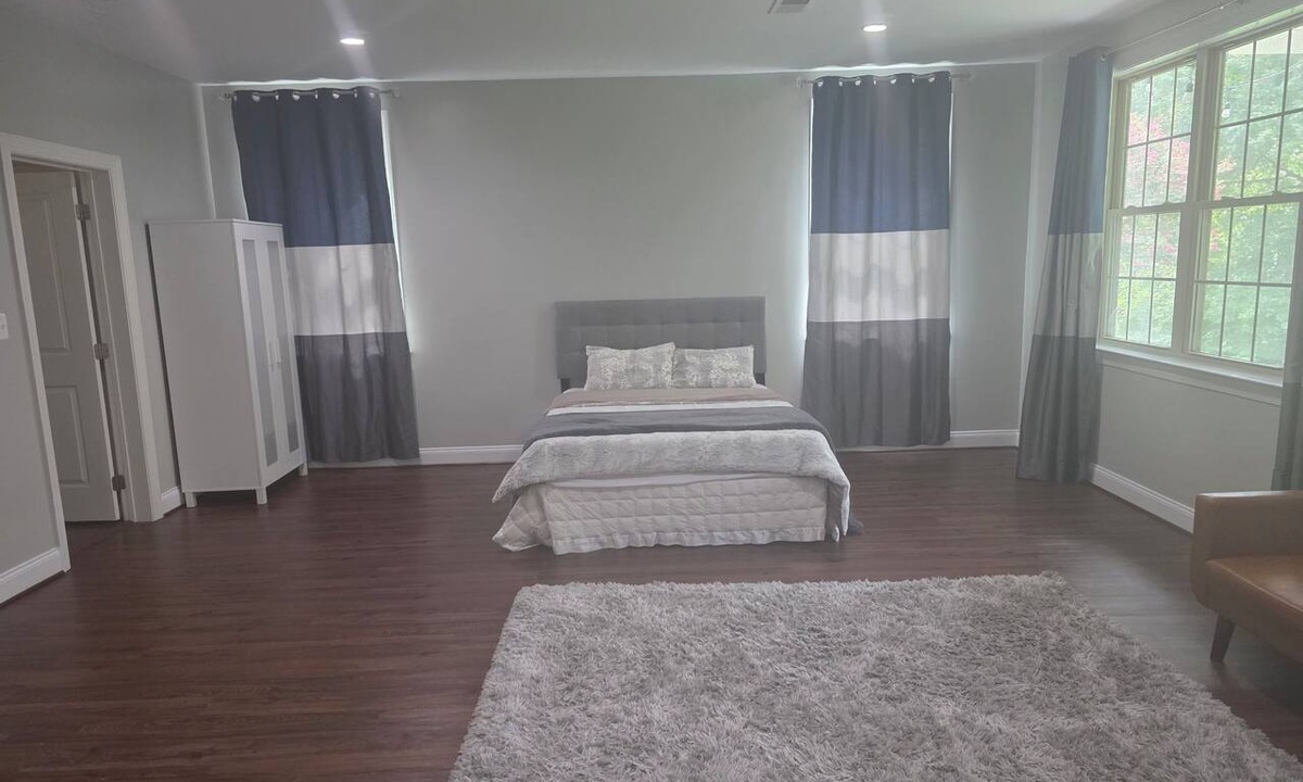 Ashburn House | Comfortable private retreat in the Ashburn, VA