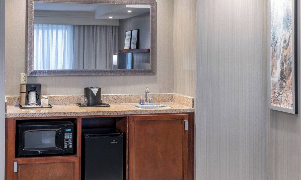 West Orange Hotel | Courtyard by Marriott West Orange