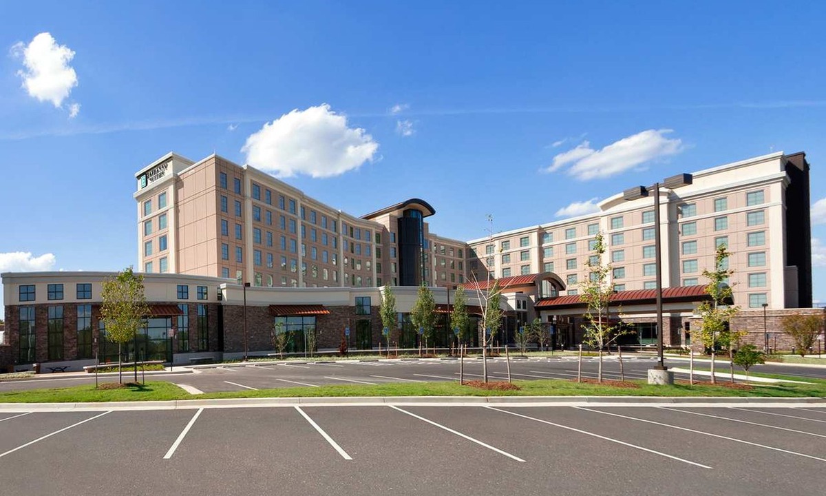Springfield Hotel | Embassy Suites Springfield