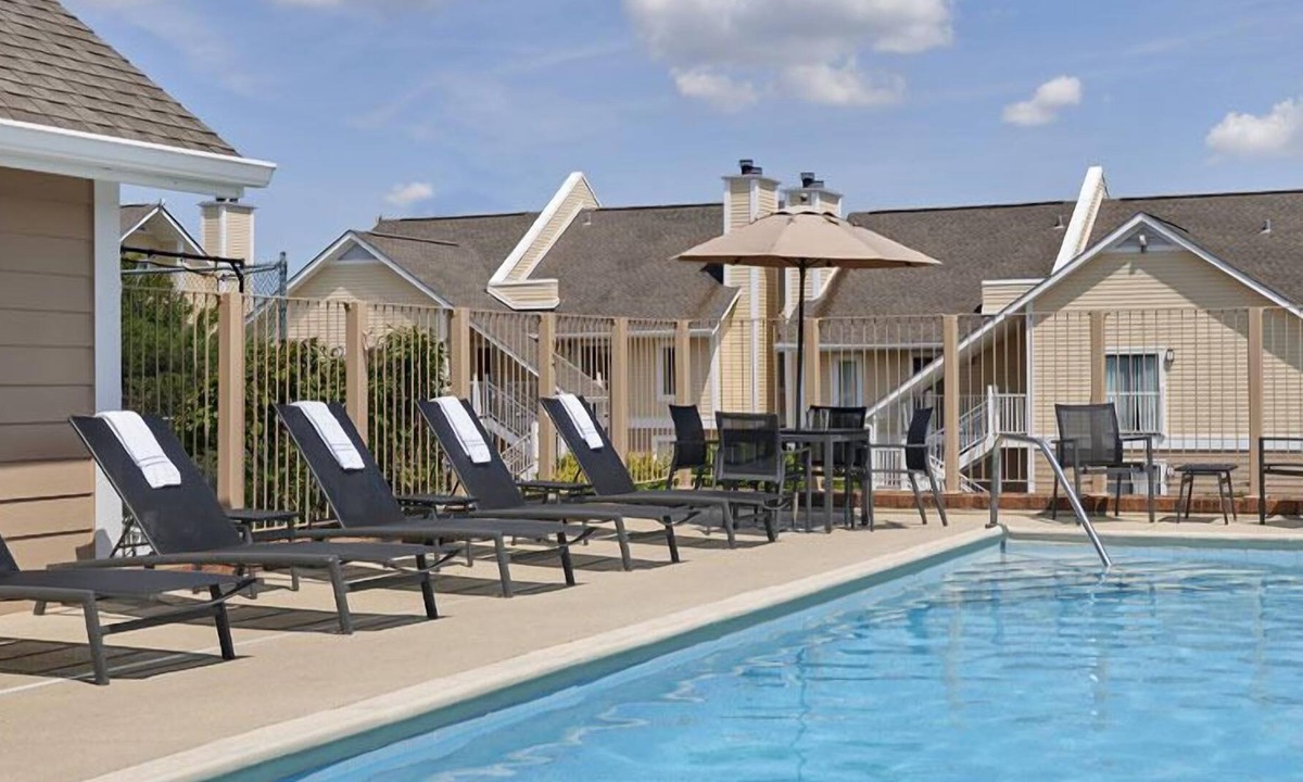 Somers Point House | Explore Atlantic City's Dining & Entertainment! Complimentary Breakfast Buffet!