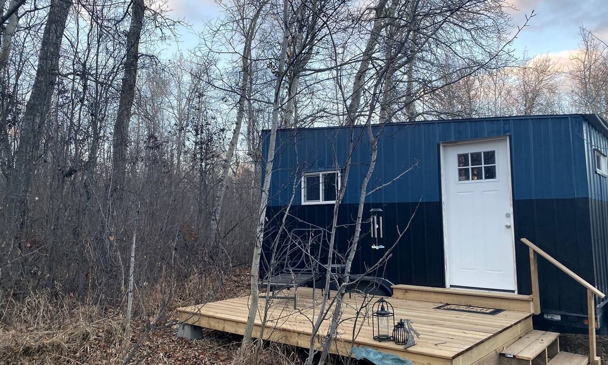 Central Alberta Cabin | Forest Tiny Home with Hot Tub & Sauna in Alberta, Canada
