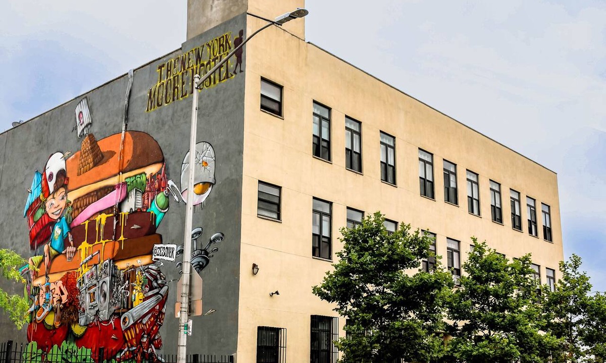 East Williamsburg Hostel | NY Moore Hostel