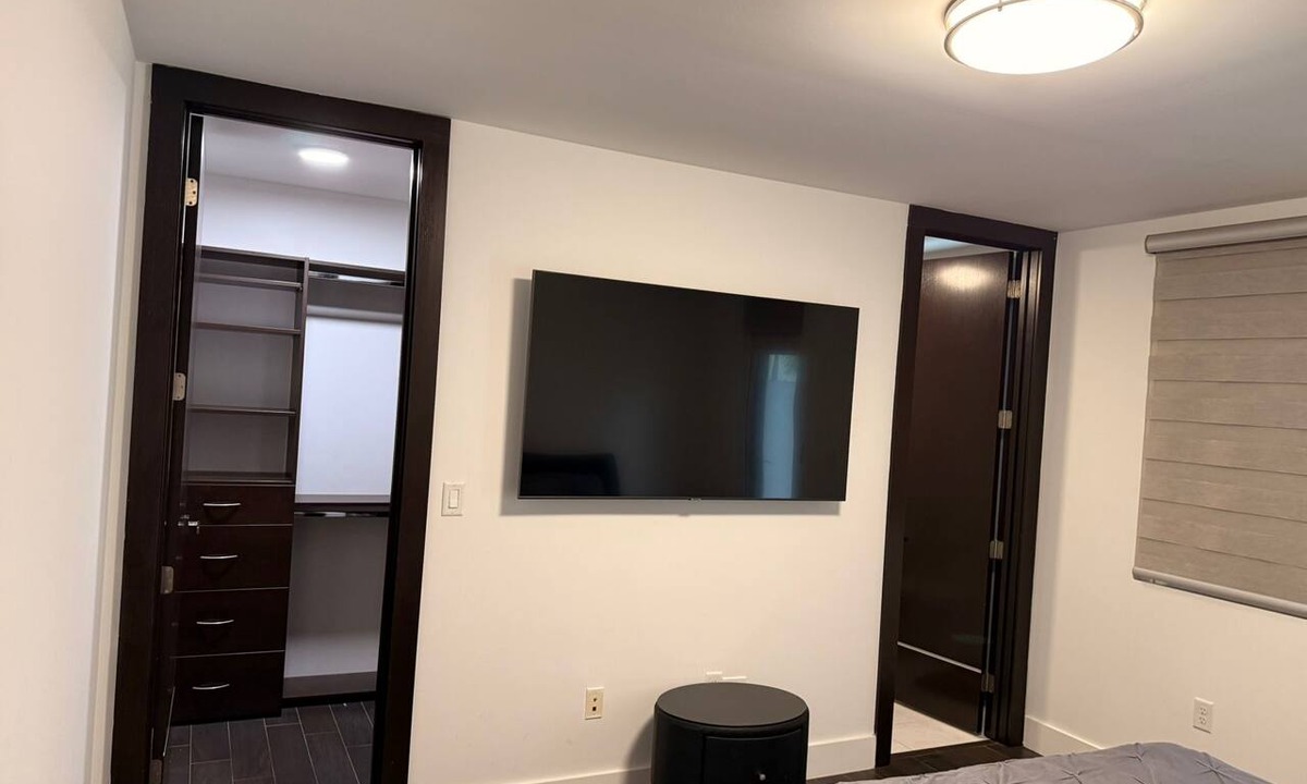 Doral House | Oasis