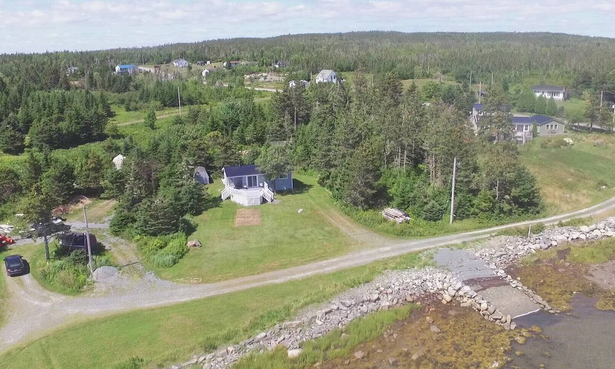 Halifax County Cottage | Oceanfront/peaceful - Housekeeping Cottage with water access.