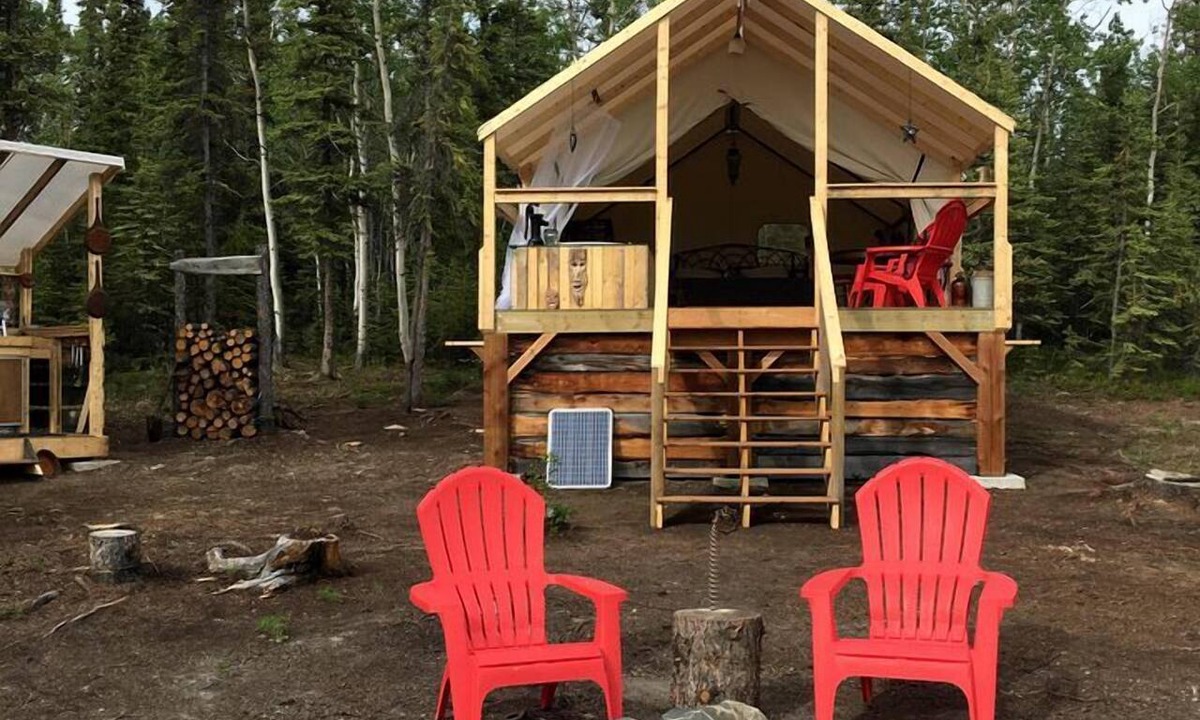 Ibex Valley RV Rental | Off-Grid Yukon Glamping Retreat for Couples
