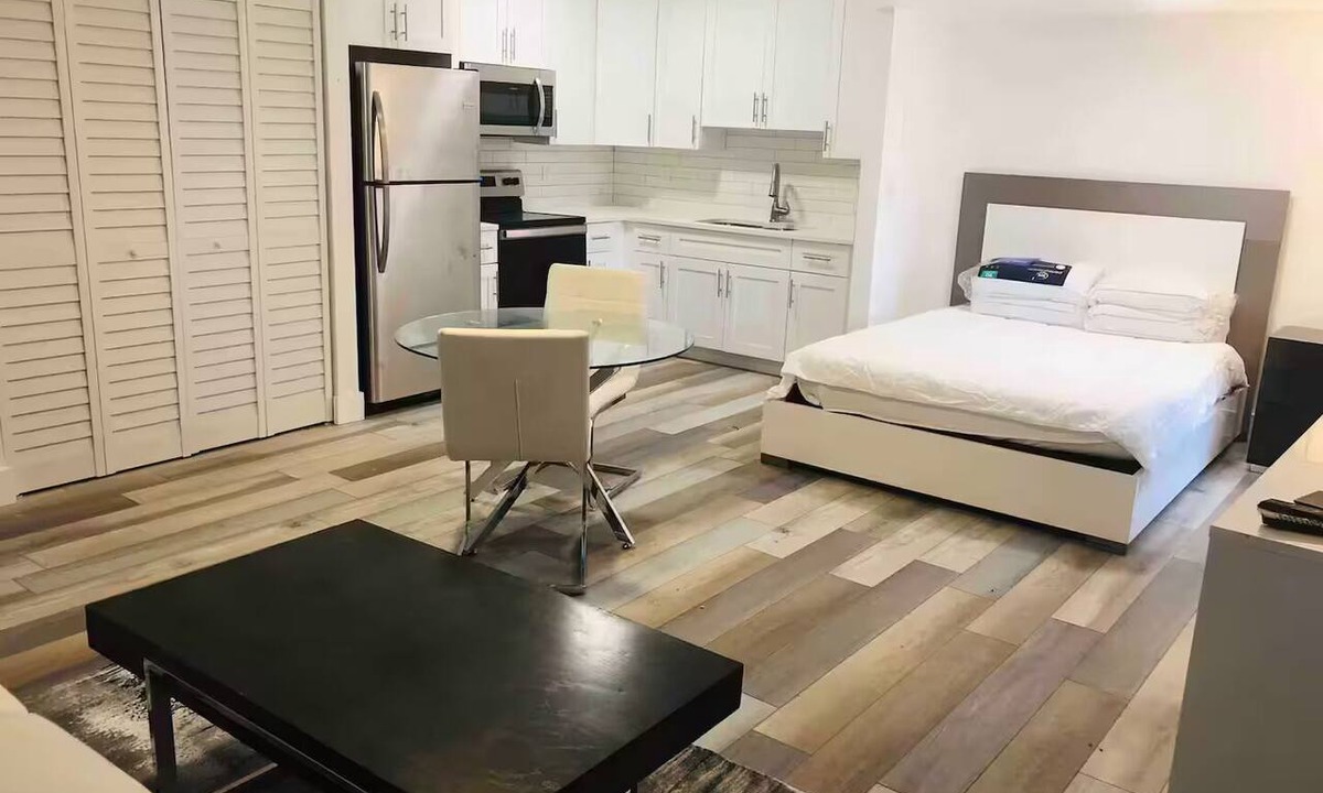 Little Ranches Apartment | Rainbow modern studio queen bed