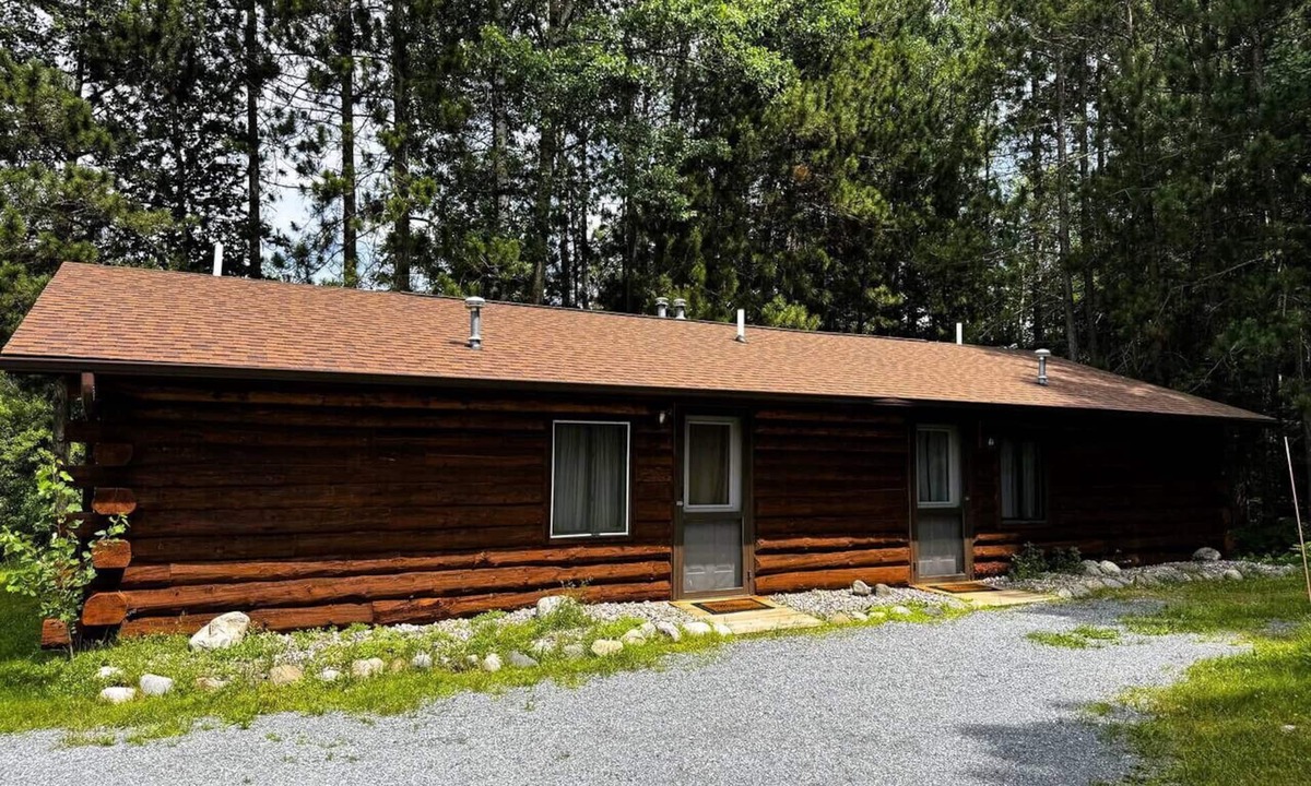 Crystal Falls Cabin | Riverfront Cabin #8.