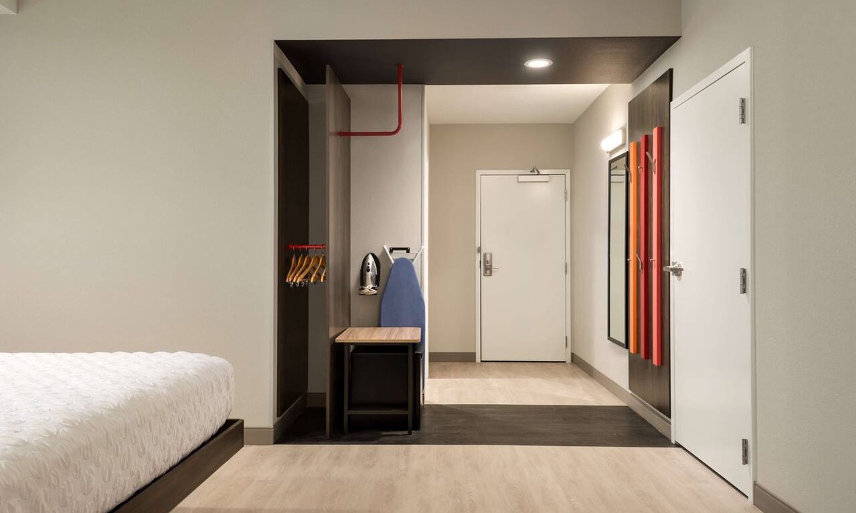 Cedar Rapids - Iowa City Hotel | Tru by Hilton Cedar Rapids Westdale