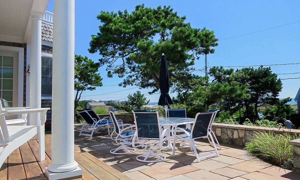 West Chatham House | Upscale Elegance, Steps from Ridgevale Beach!