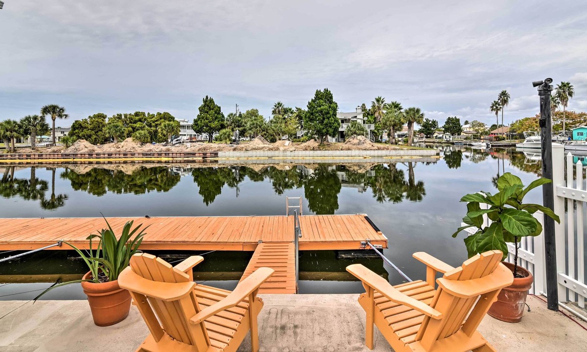 Spring Hill House | Waterfront Hernando Beach Home w/ 40-foot Dock!