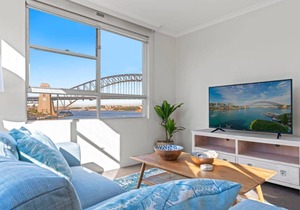 64 m² Apartment ∙ 2 bedrooms ∙ 4 guests in McMahons Point