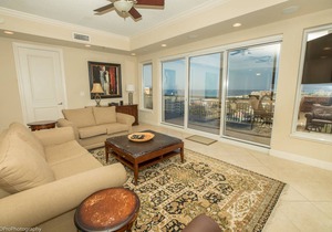 Harbor Landing 902B in Destin