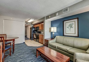 · Oceanfront King Suite - Multiple Pools, Indoor Waterpark and More in Myrtle Beach
