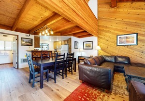 Pet Friendly, Spacious, Private Wash/Dryer. Near Golf Course & Walking Trails in Mammoth Lakes