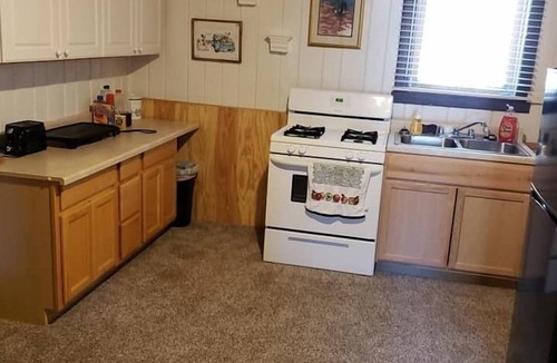 Colorado Springs Cabin | 1929 Bonanza Log Cabin