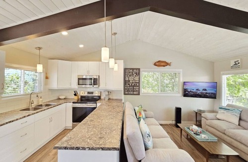 Seba Beach House | 2 Bedroom Cabin Steps from the Beach