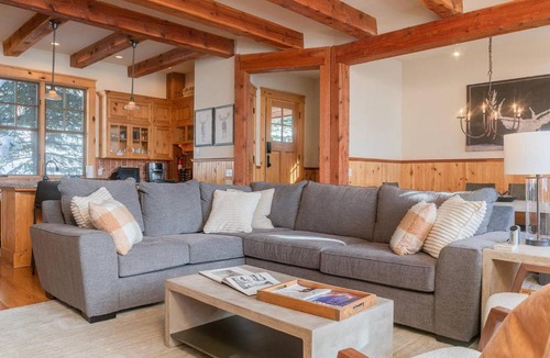 Mountain Village House | 215 Double Eagle B2 - A Picturesque Cabin