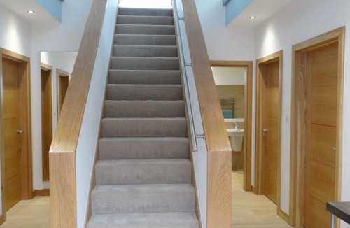 Bigbury-on-Sea Cottage | 5 BEACHDOWN, pet friendly, luxury holiday cottage in Challaborough