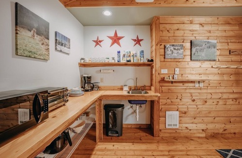 Maple Falls Cabin | 71MF- Rustic - Pets Ok - Sleeps 4 by RedAwning