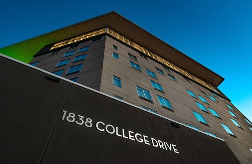 Saskatoon Apartment | Accessible Studio Suite w/Free Hot Breakfast