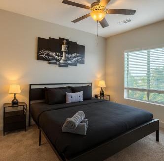 Glen Iris Apartment | Across from UAB Spacious 2BR Retreat 2nd