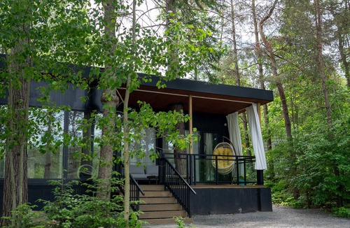 South Algonquin Cabin | Algonquin's Edge Resort | Waterfront 9