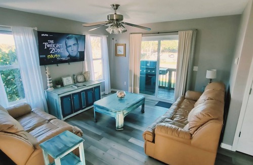 Indialantic House | Beachfront Duplex 6BR/4BA – 16+ Guests – Paradise Park, Melbourne FL