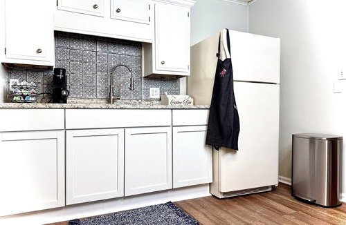 Atchison House | Benedictine Theme 2br 1ba