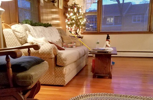 Pawcatuck House | Cape Cod home in great location! Walk to downtown