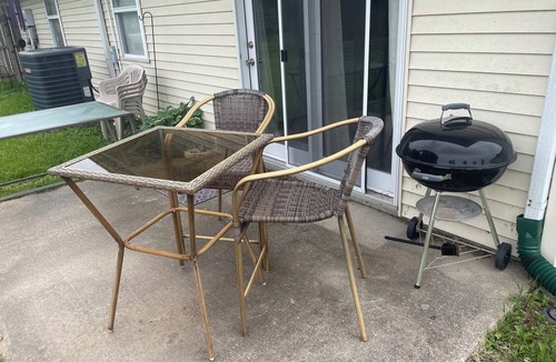 Murphysboro House | Charming 2-bedroom Condo with large driveway in Murphysboro sleeps up to 6