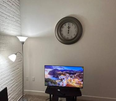 Church Hill Apartment | Charming 2Bd/2bth Retreat in Downtown Richmond