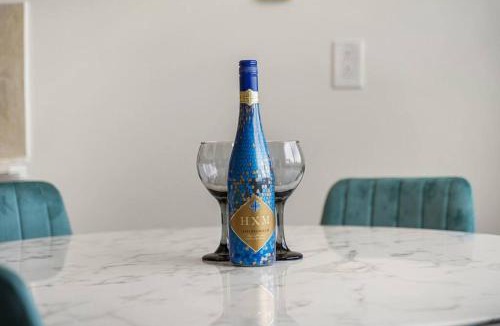 Pacifica Apartment | Charming 2BR Coastal Getaway in Pacifica