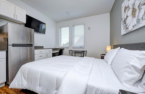Fountain Square Apartment | Chic Modern Studio Apartment by Stay Gia