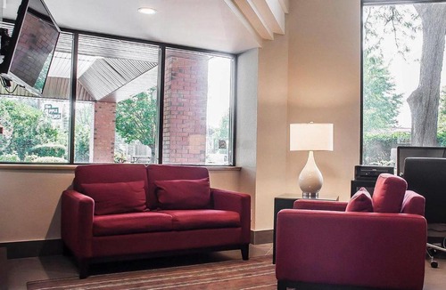 Simcoe Hotel | Comfort Inn