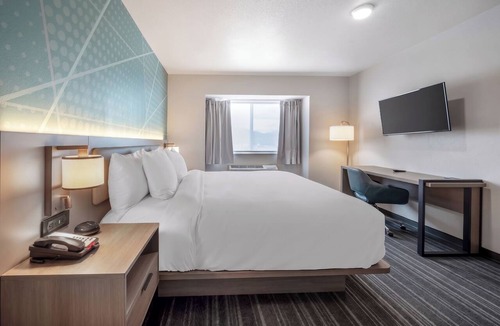 Post Falls Hotel | Comfort Inn & Suites Post Falls - Coeur dAlene West