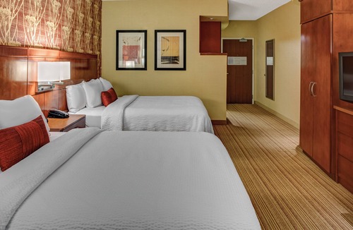 High Point Hotel | Courtyard High Point
