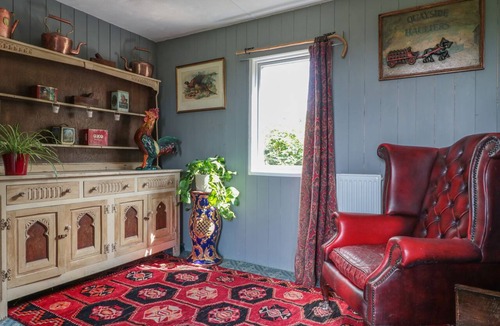 Gloucester Cottage | Crows Cabin