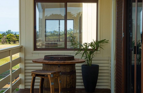 Ventnor Cabin | Daphne by the sea at Omaru Farm, Phillip Island