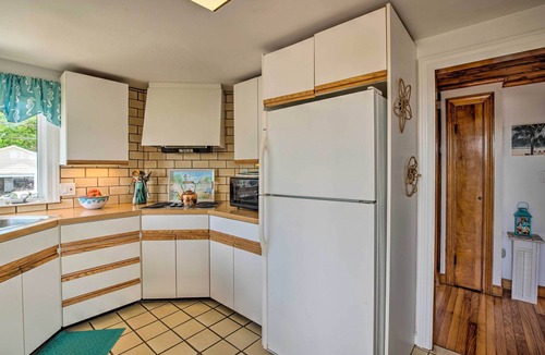 Wareham Center Cottage | Deck & Beach Access: Waterfront Cape Cod Cottage