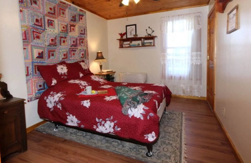 Loudonville Cabin | Down Memory Lane