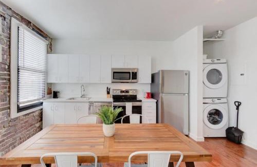 South Main Historic District Apartment | Downtown Loft Style Unit with ALL Modern Amenities