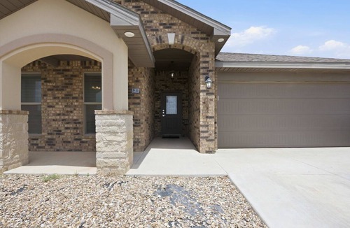 Midland House | Executive Corporate Retreat RL | Work-Friendly
