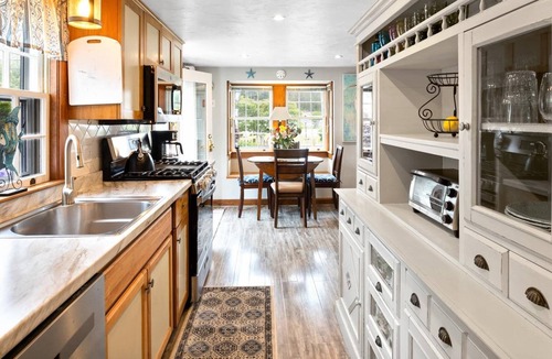 Wareham Center House | Expansive Cape Cod Retreat in Wareham: Modern Amenities and Traditional Charm with Private Courtyard
