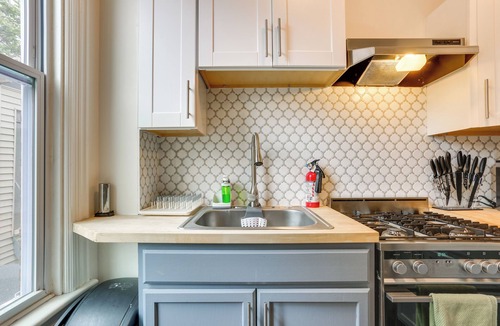 Newburgh Apartment | Explore & Work! Stylish Washington Heights Duplex