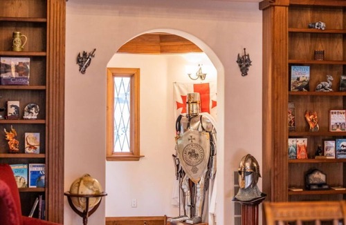 Monroe Other | Extraordinary Medieval Castle w/Life Size Dragons!