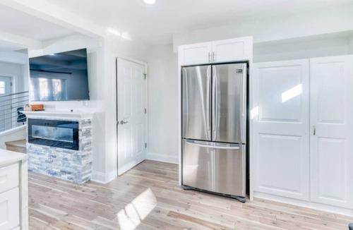 Anacostia House | Group-Friendly DC Stay | 3BR + Free Street Parking